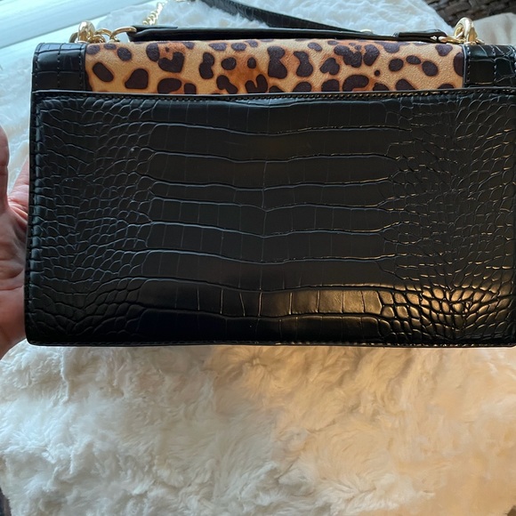 COPY - COPY - INC international  concepts  Leopard crossbody bag nwot - Picture 7 of 8